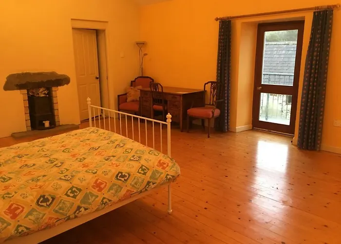 Clare Ecolodge Feakle